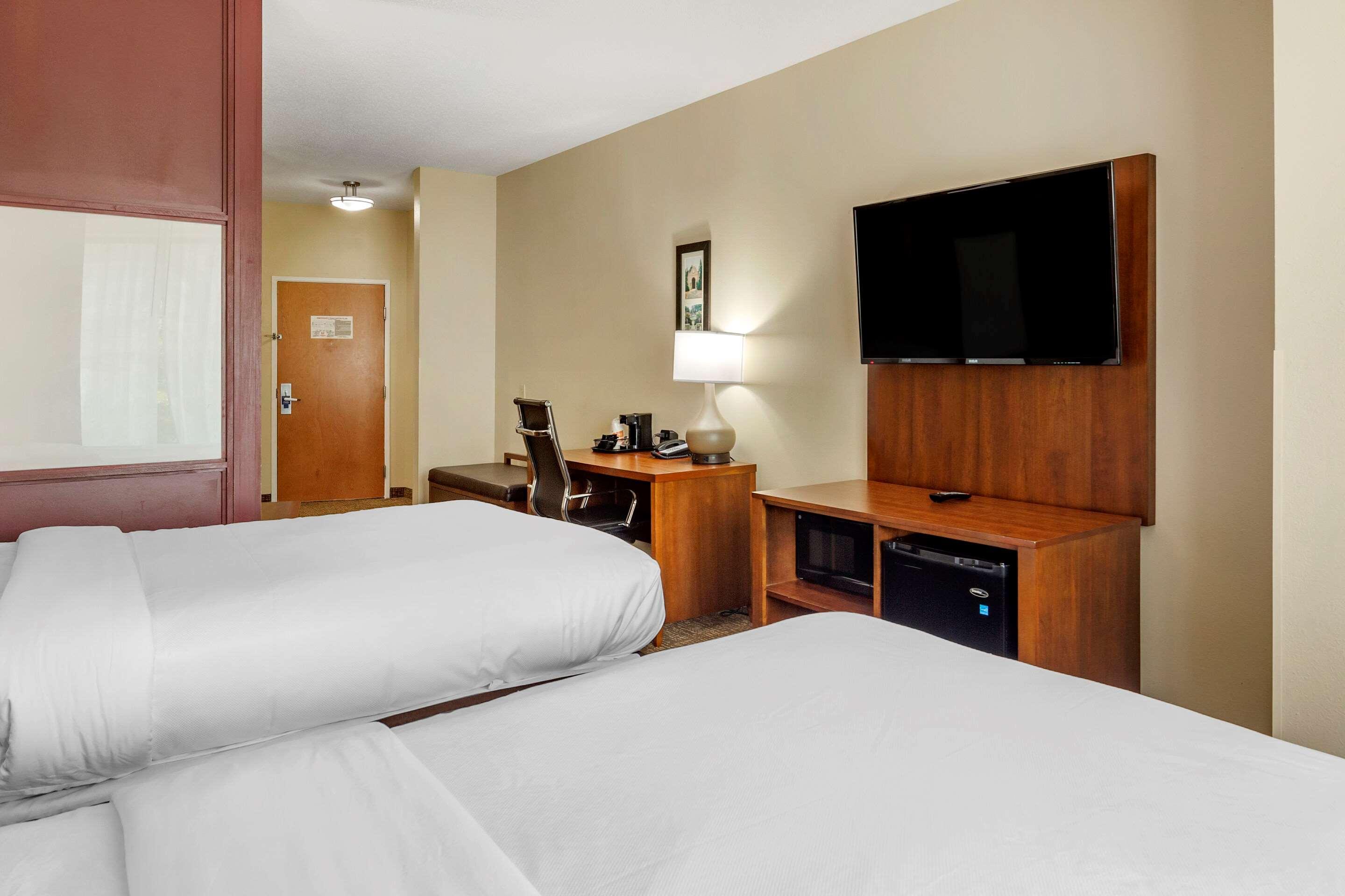 Hotel Comfort - Garner 3*
