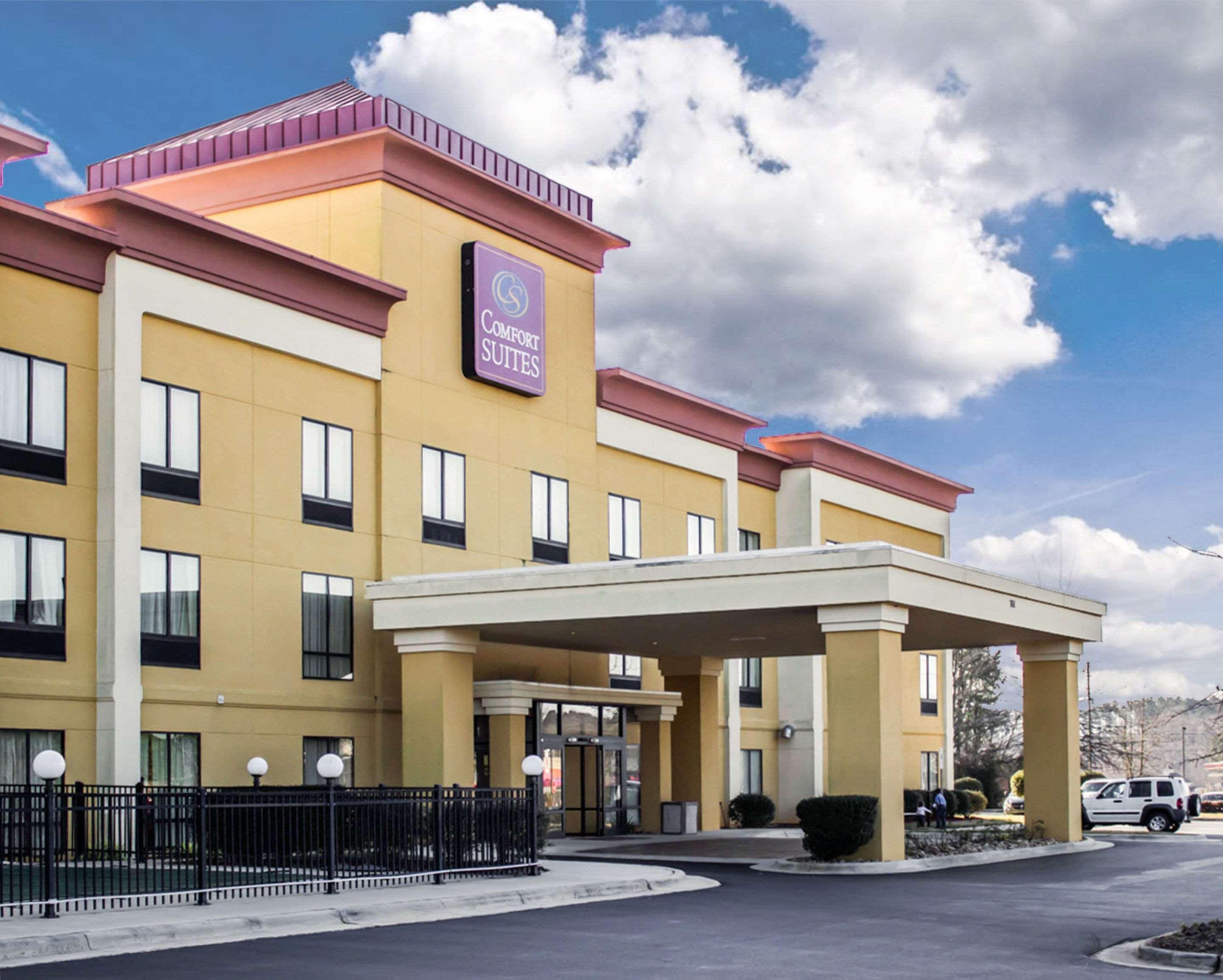 Hotel Comfort - Garner