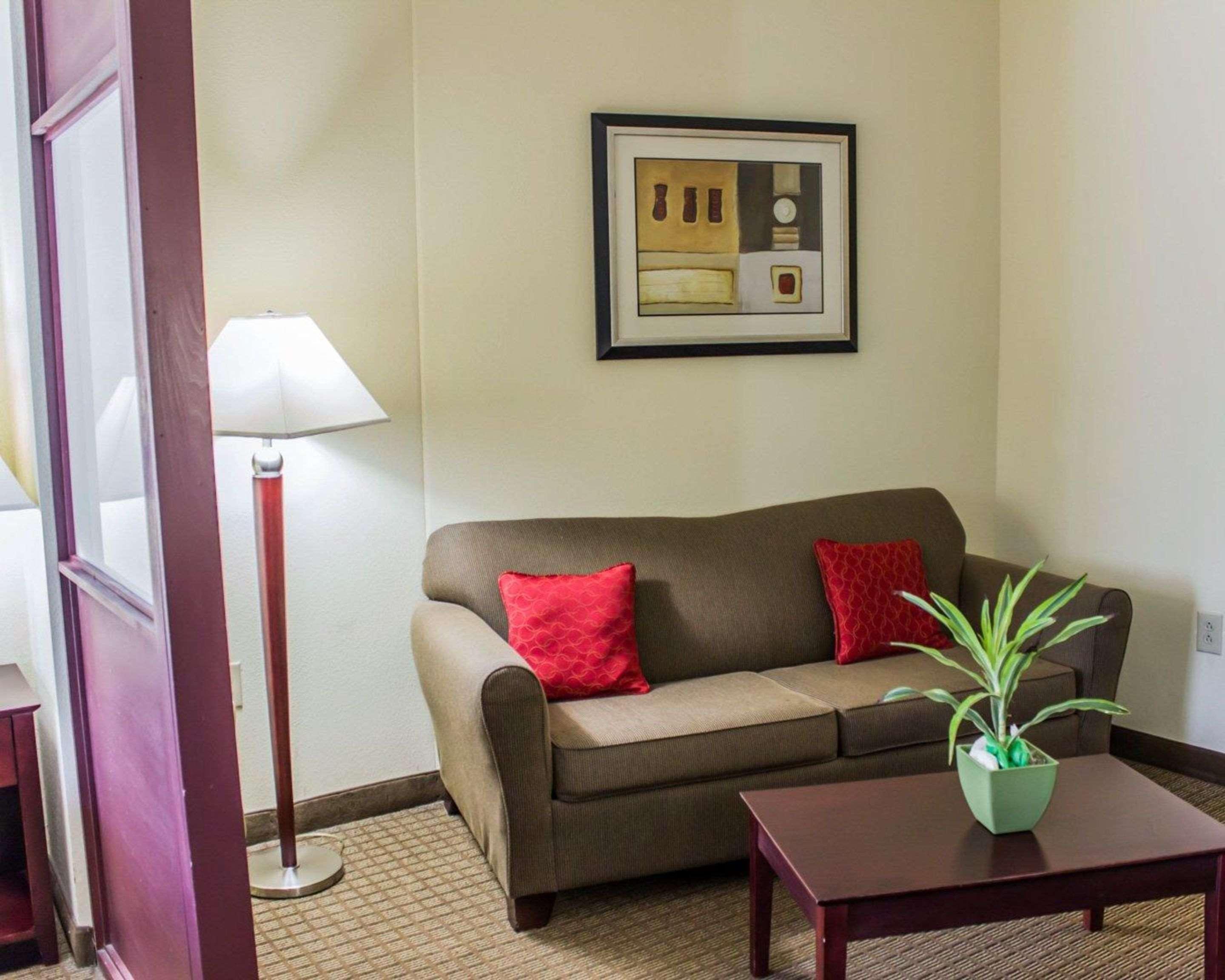 Comfort - Garner Hotel